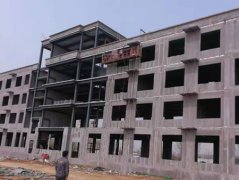 <b>我厂是较大的建建隔墙用轻质条板出产厂</b>